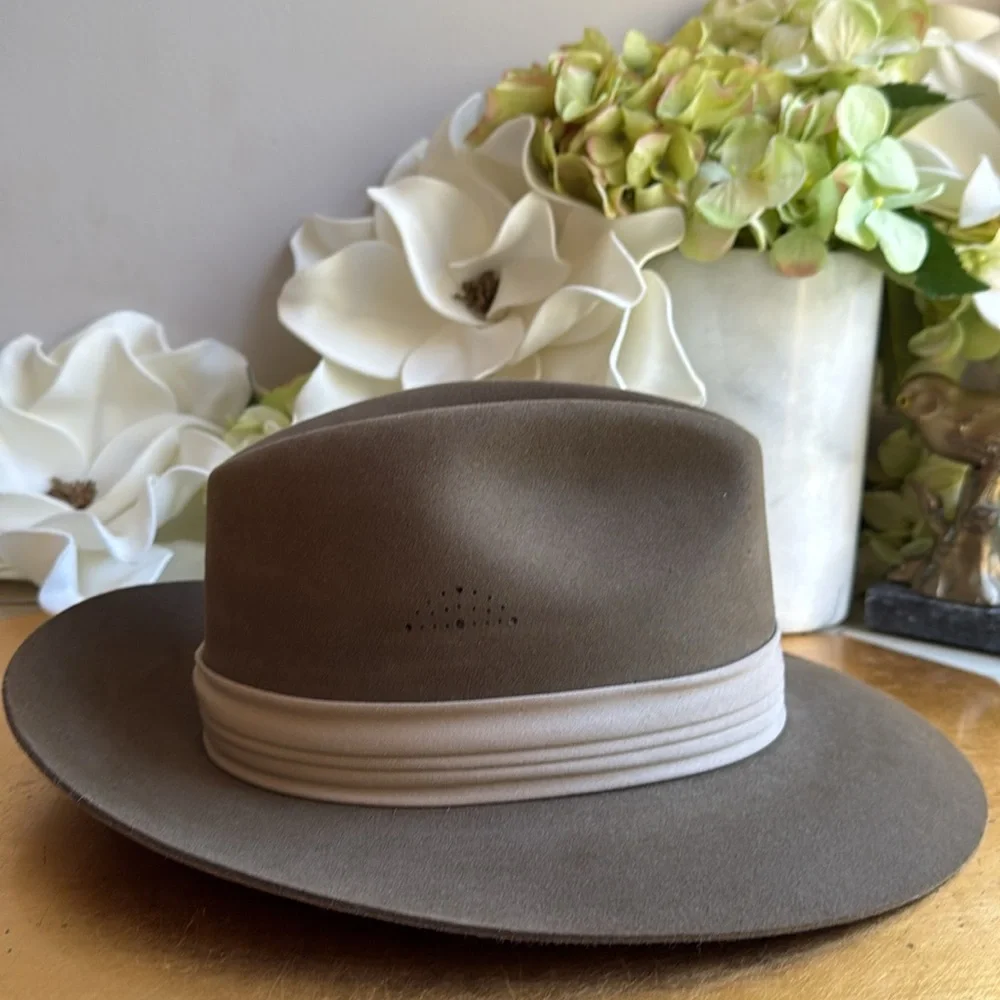 Vintage 1980’s Banana Republic Genuine Fur Felt Hat | Indiana Jones